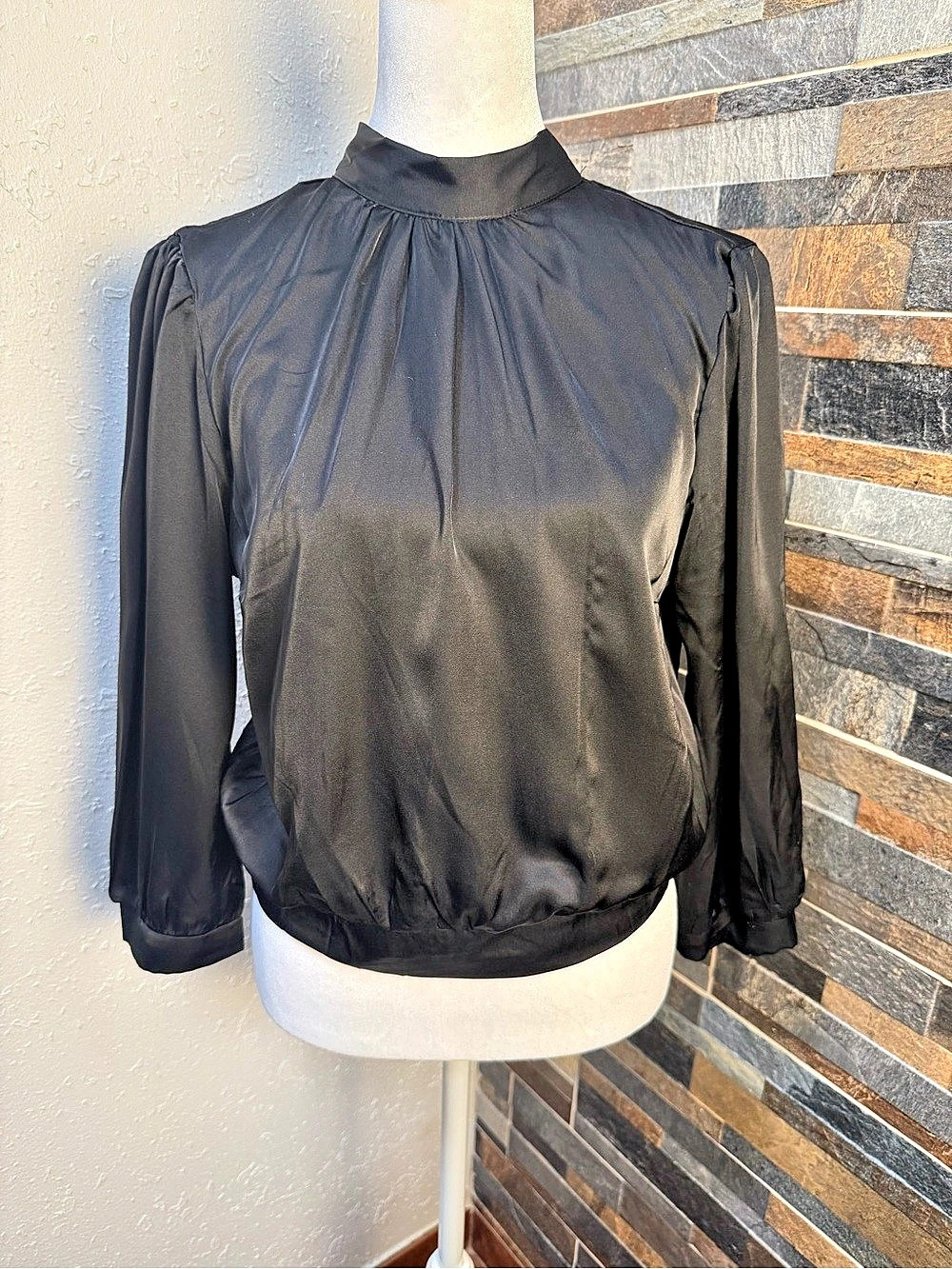 Monreau Black Blouse Size Large
